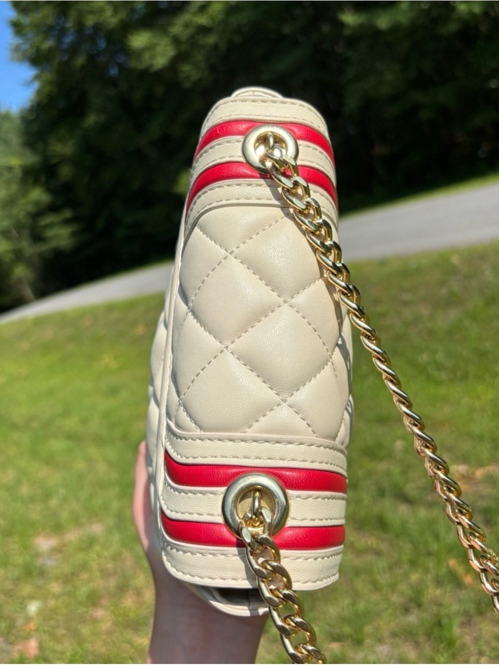 Love Moschino Cream and Red Quilted Mini Crossbody with Gold Hardware - Picture 5 of 7